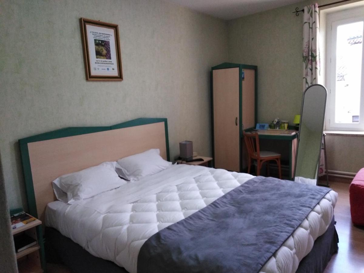Logis Hotel Des Voyageurs Restaurant La Bonne Tabl'Hay Livron-sur-Drome Ngoại thất bức ảnh