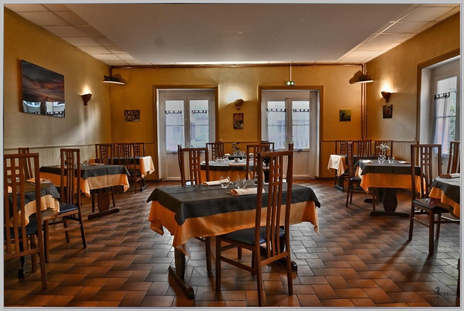 Logis Hotel Des Voyageurs Restaurant La Bonne Tabl'Hay Livron-sur-Drome Ngoại thất bức ảnh