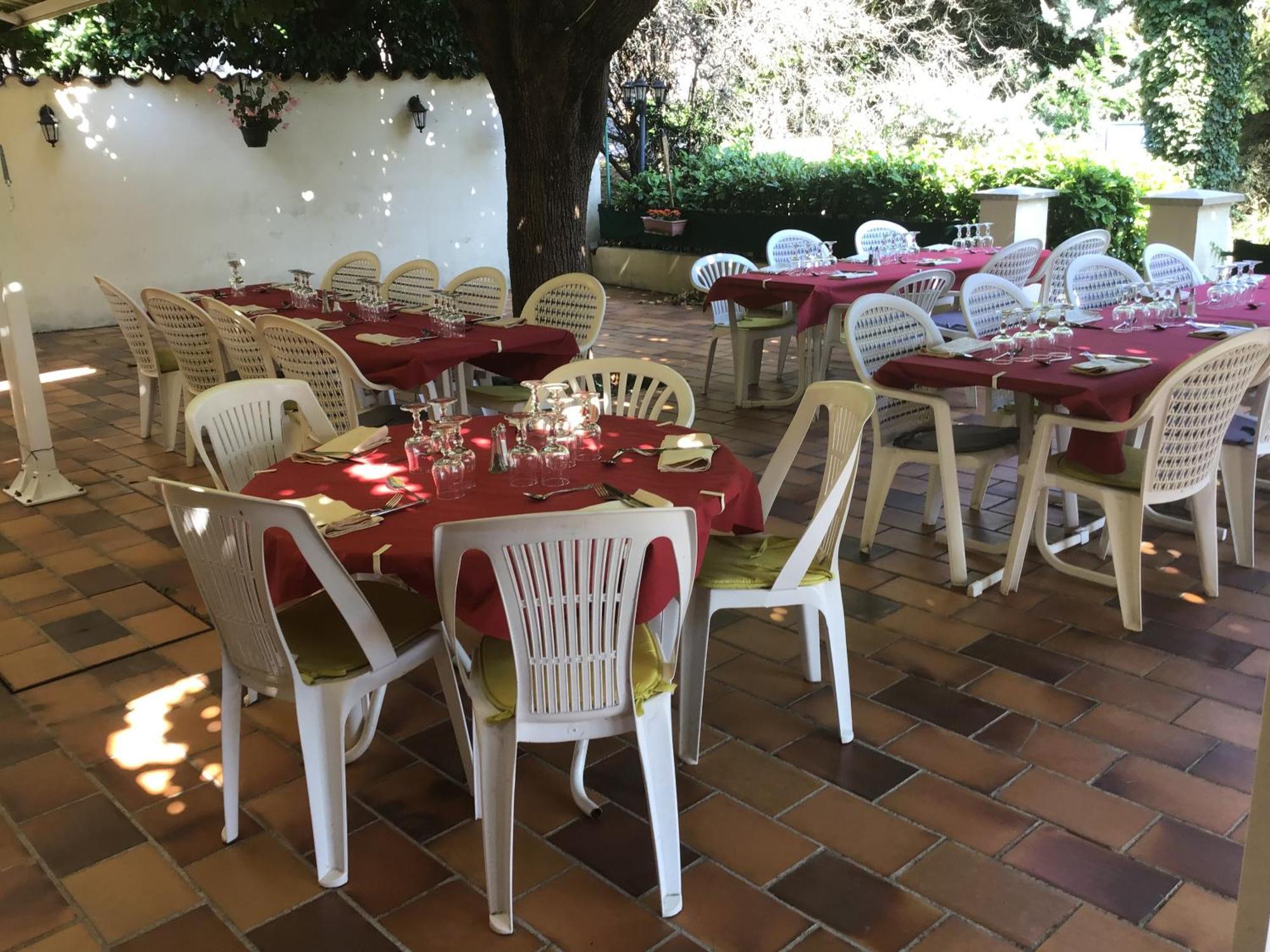 Logis Hotel Des Voyageurs Restaurant La Bonne Tabl'Hay Livron-sur-Drome Ngoại thất bức ảnh