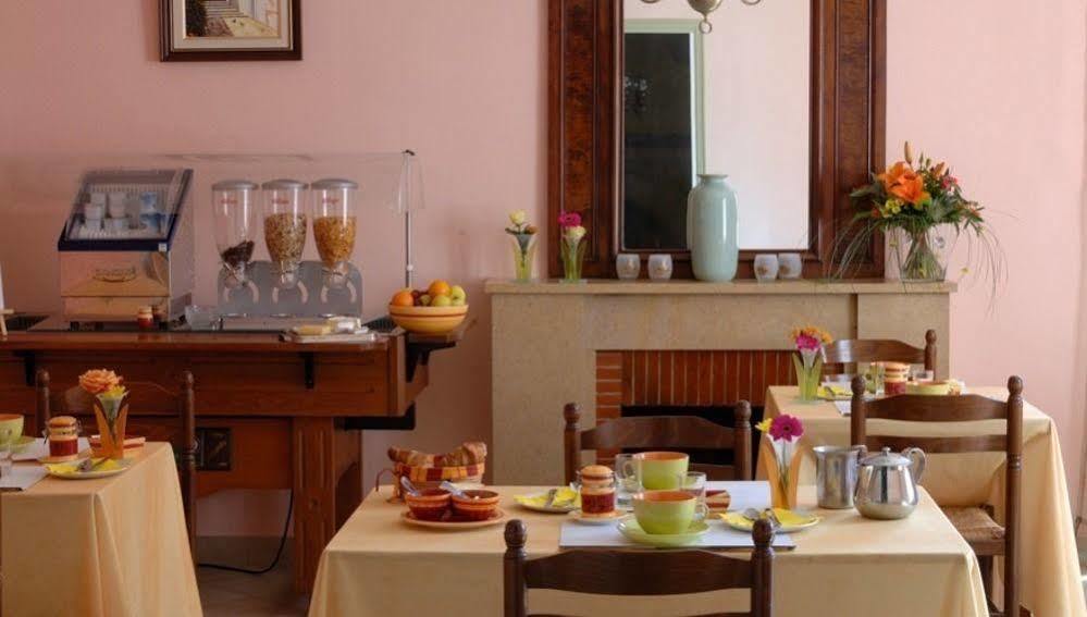 Logis Hotel Des Voyageurs Restaurant La Bonne Tabl'Hay Livron-sur-Drome Ngoại thất bức ảnh