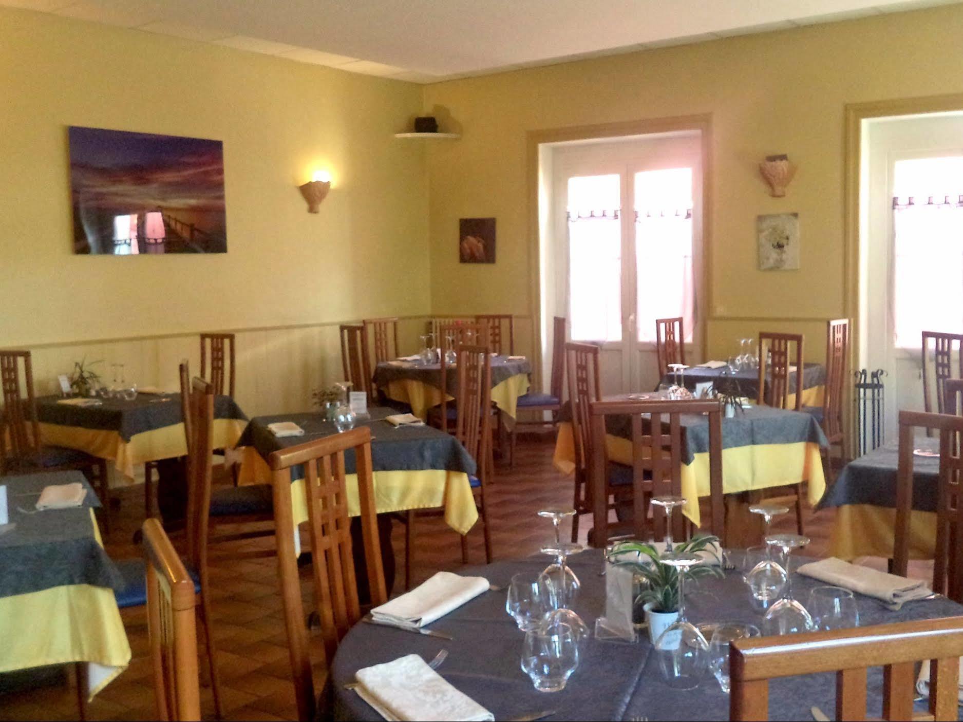 Logis Hotel Des Voyageurs Restaurant La Bonne Tabl'Hay Livron-sur-Drome Ngoại thất bức ảnh